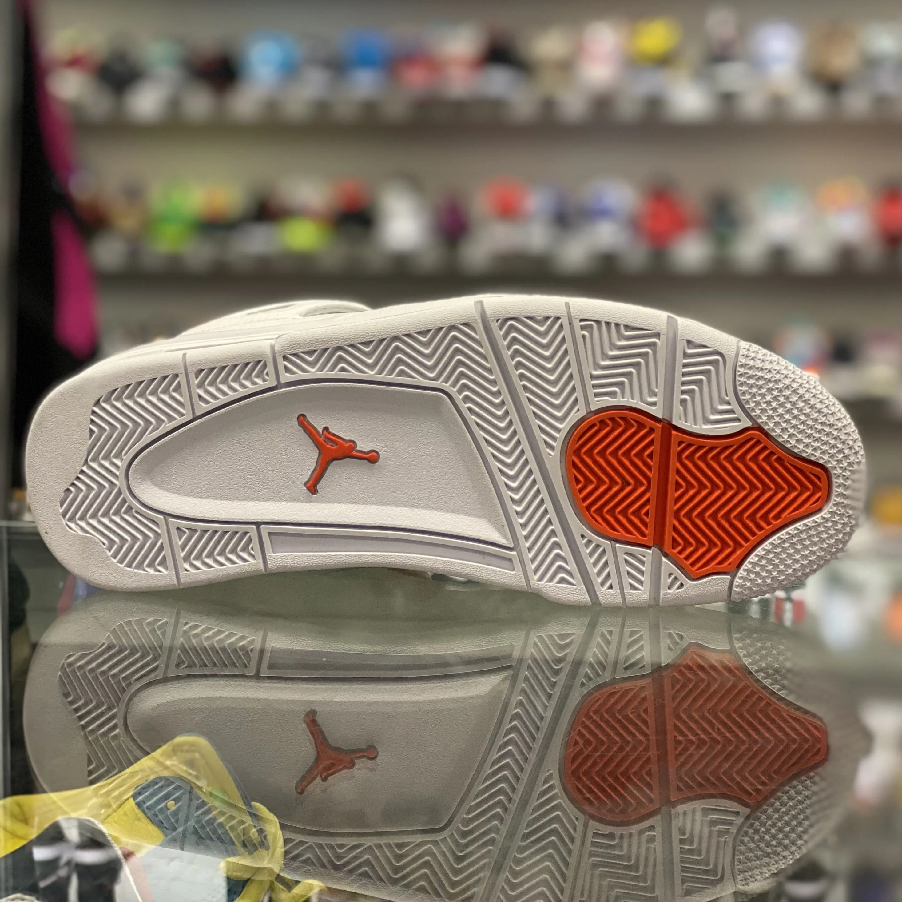 Air Jordan 4 Retro “ Metallic Orange”