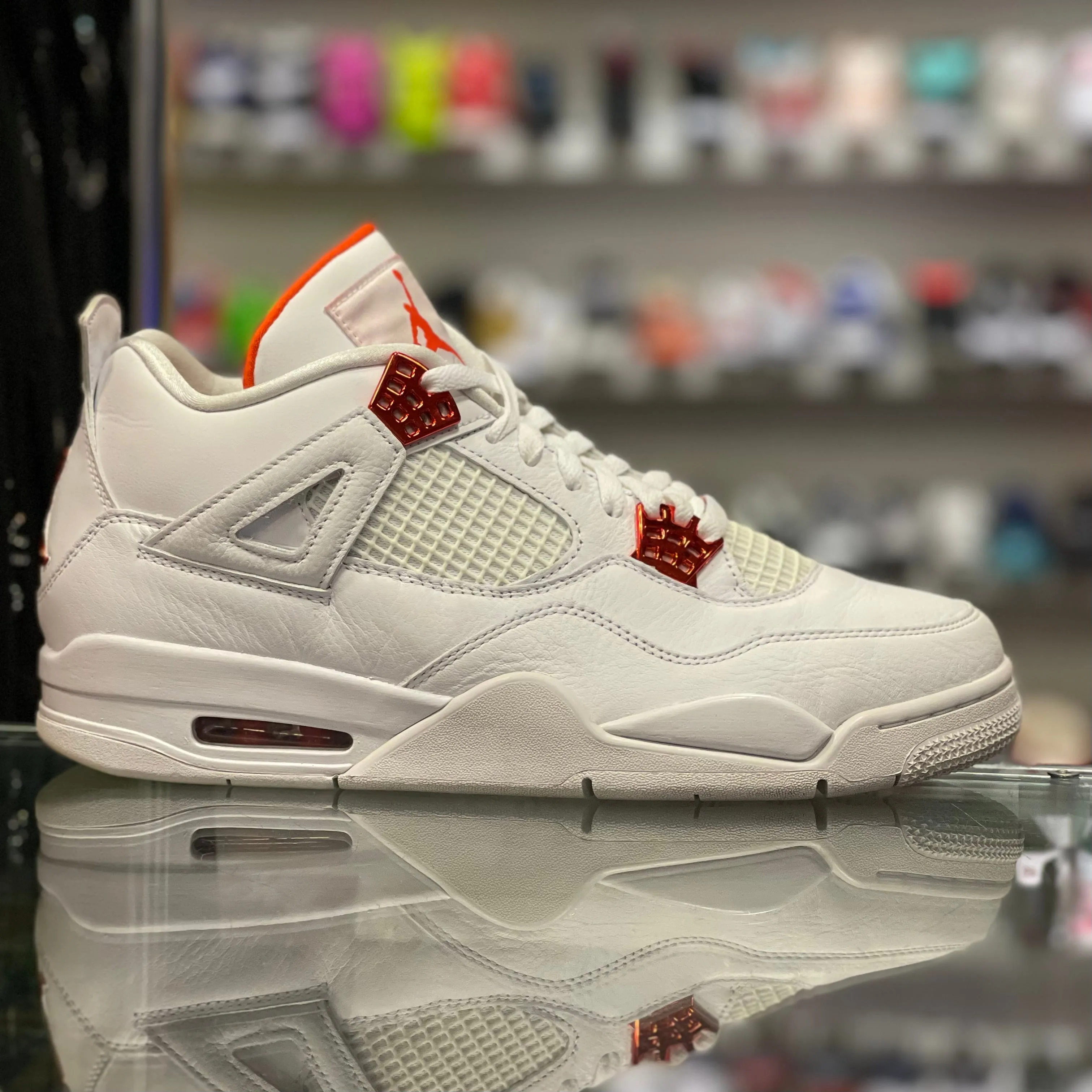 Air Jordan 4 Retro “ Metallic Orange”