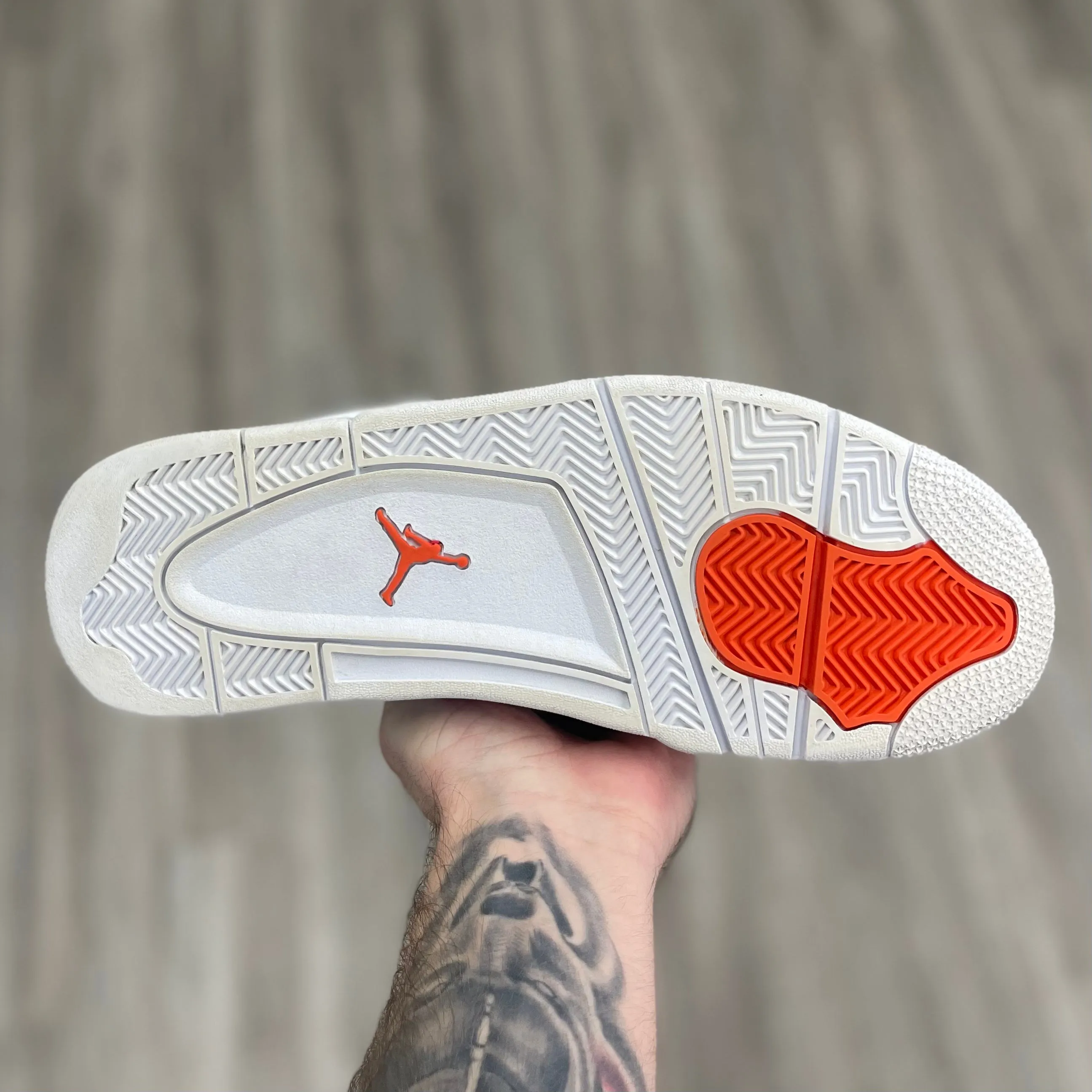 Air Jordan 4 Retro “ Metallic Orange”