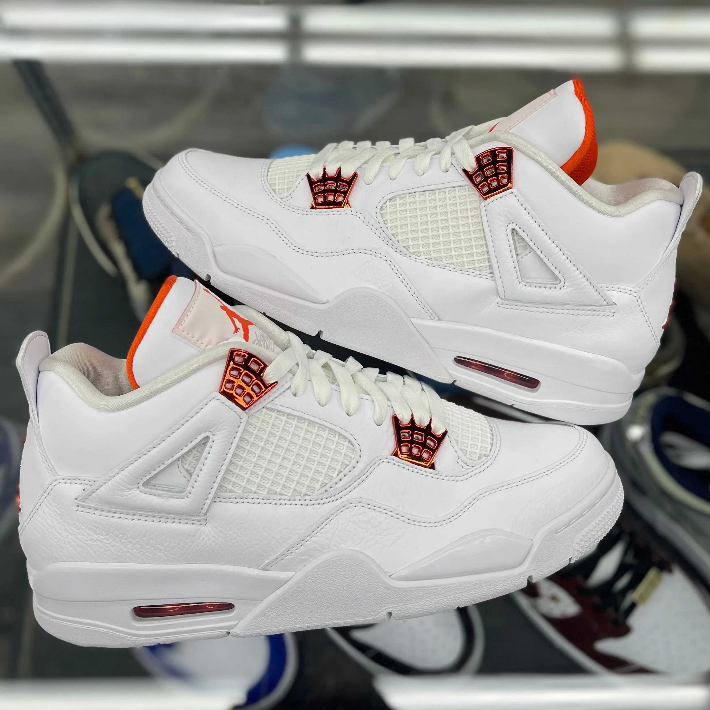 Air Jordan 4 Retro “ Metallic Orange”
