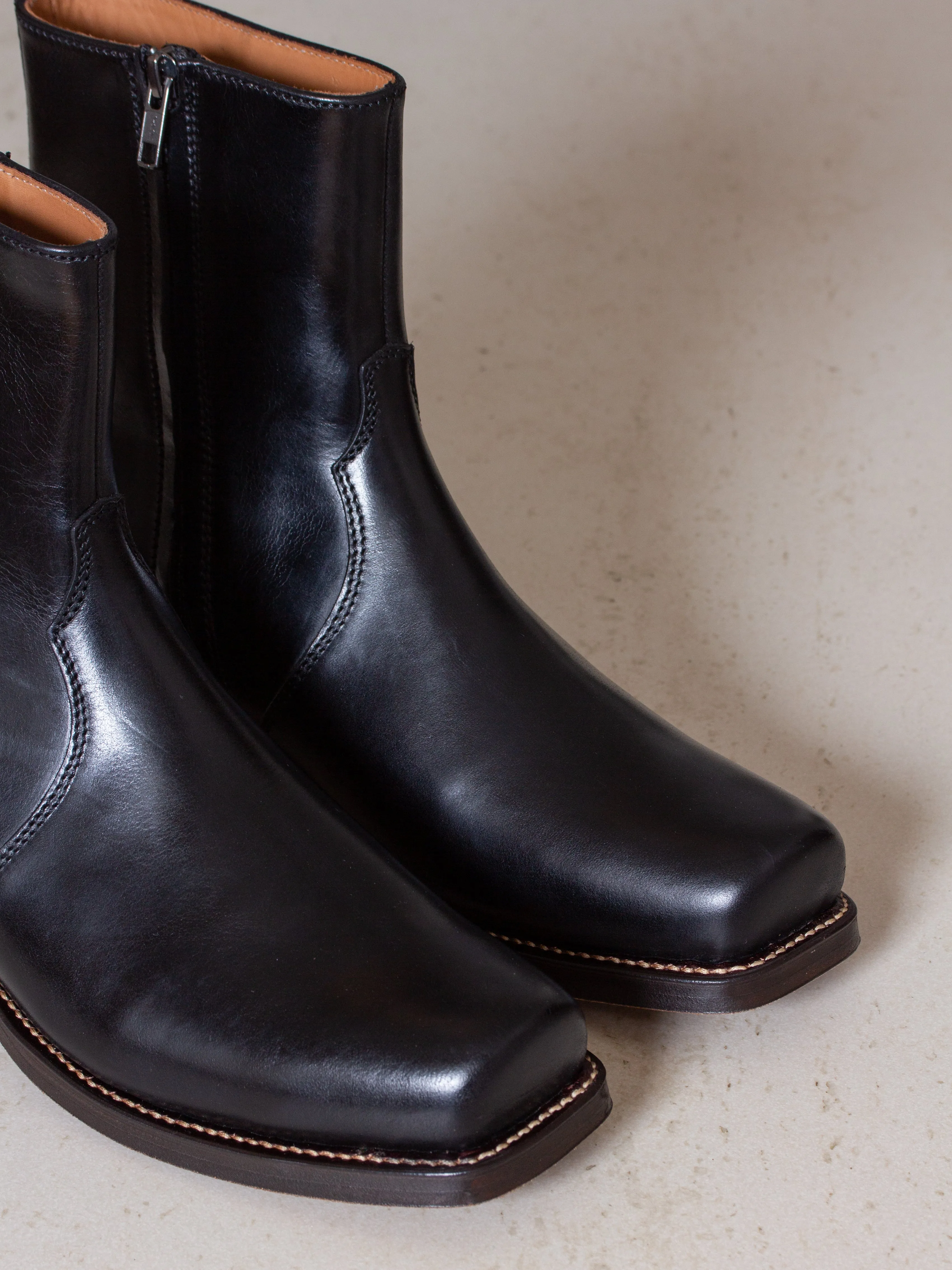 Bright Shoemakers, Square Cuban Chelsea, Black