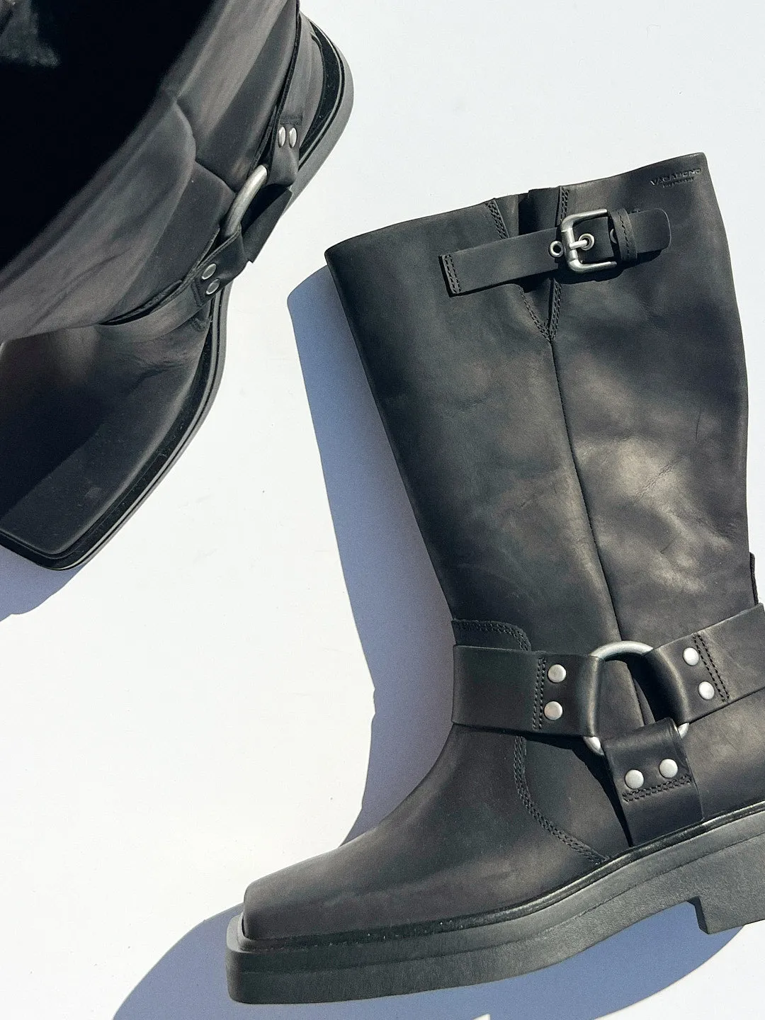 Eyra Buckle Boot - Black Oily Nubuck