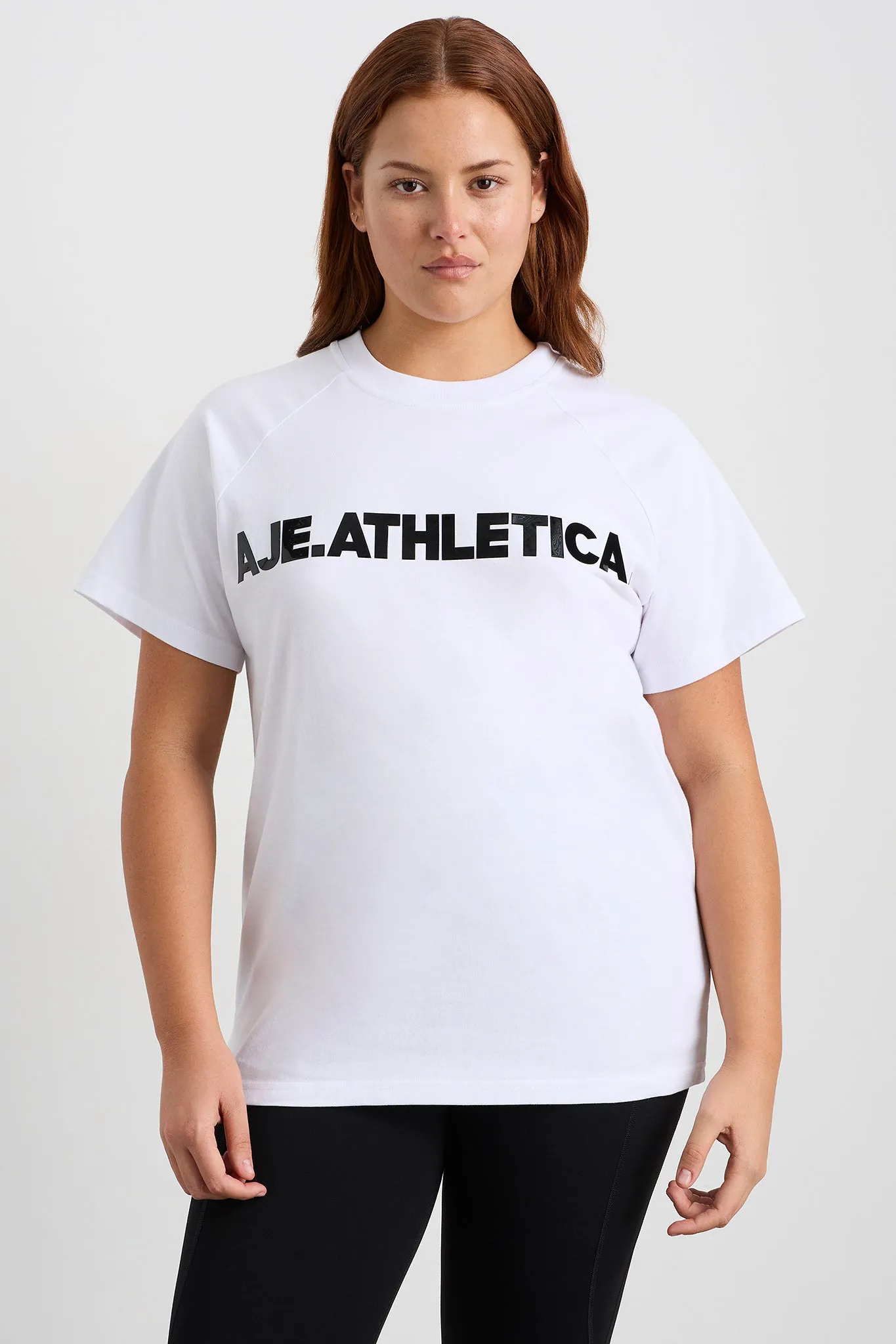 Logo Raglan T-Shirt 110