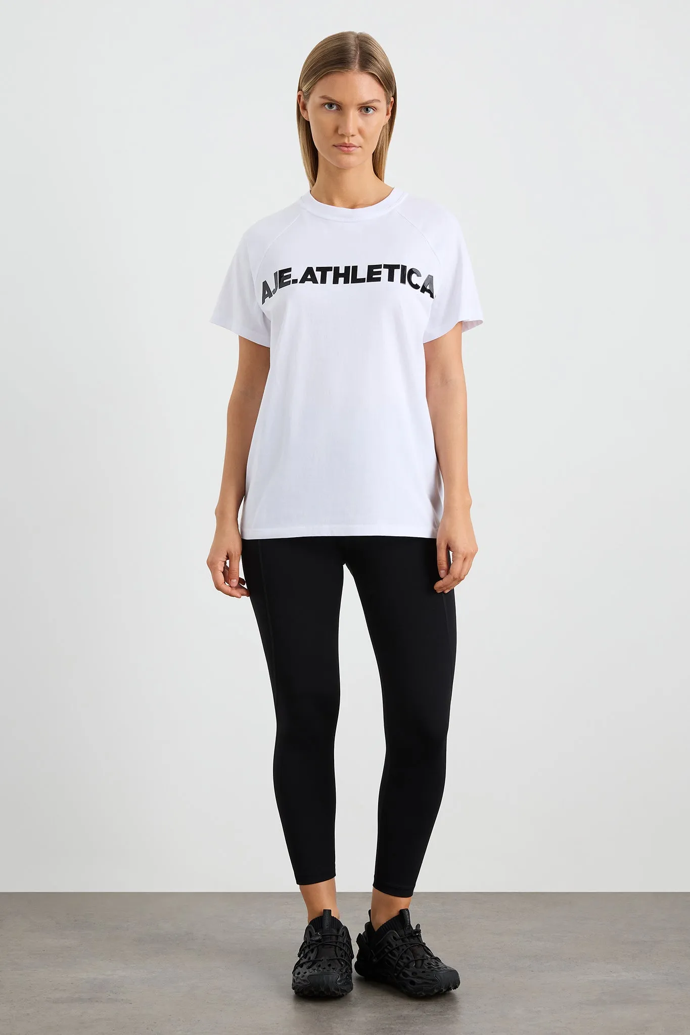 Logo Raglan T-Shirt 110